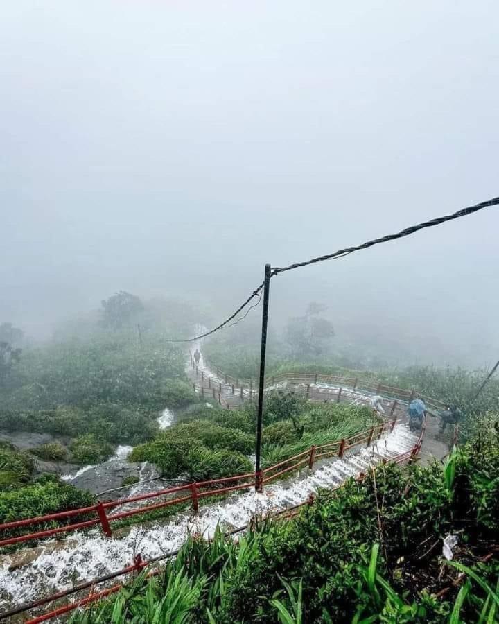 Vinish Inn Nallathanniya ภายนอก รูปภาพ
